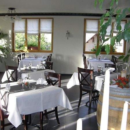 Ernen Hotel Restaurant Alpenblick מראה חיצוני תמונה