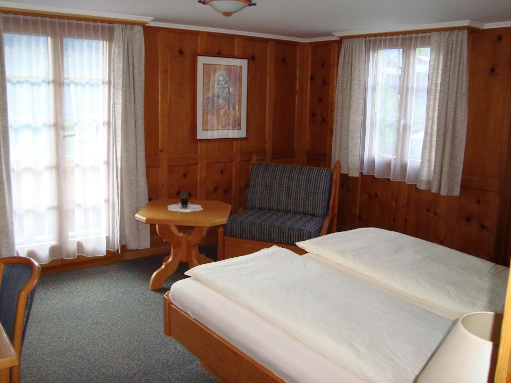 Ernen Hotel Restaurant Alpenblick חדר תמונה
