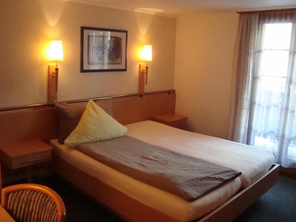 Ernen Hotel Restaurant Alpenblick מראה חיצוני תמונה