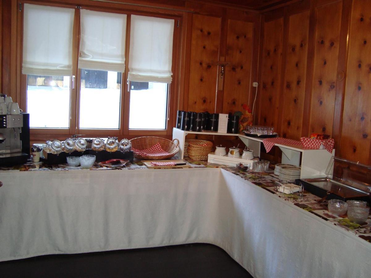 Ernen Hotel Restaurant Alpenblick מראה חיצוני תמונה